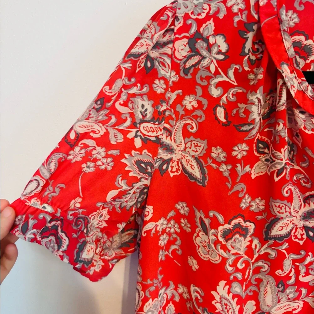 Loft red paisley blouse short sleeves with puff sleeves and v neck.